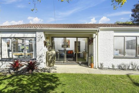 Photo of property in 3a Compton Place, Mount Maunganui, 3116