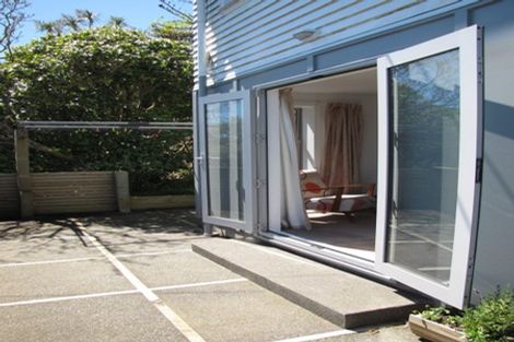 Photo of property in 43 Bedford Street, Northland, Wellington, 6012