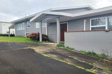 Photo of property in 70 Granville Drive, Massey, Auckland, 0614