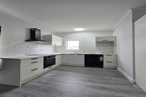 Photo of property in 117 Avalon Drive, Nawton, Hamilton, 3200