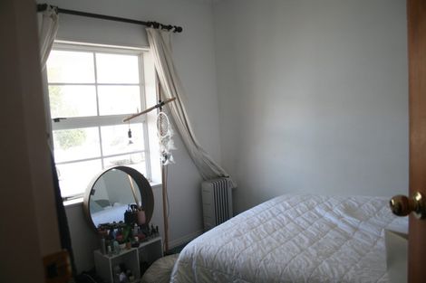 Photo of property in 4 Howard Street, Mount Cook, Wellington, 6021