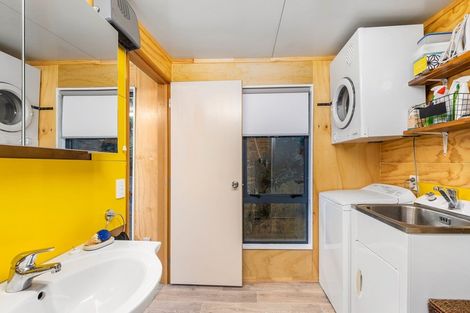 Photo of property in 69 Milton Terrace, Picton, 7220
