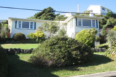 Photo of property in 21 Omega Street, Newlands, Wellington, 6037