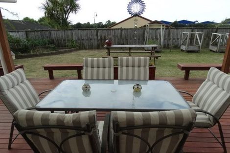 Photo of property in 13 Russett Grove, Henderson, Auckland, 0612