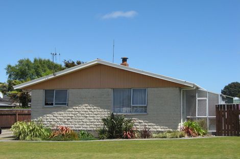 Photo of property in 54 Romilly Street, Westport, 7825