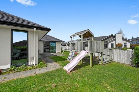 Photo of property in 5 Batten Drive, Flagstaff, Hamilton, 3210