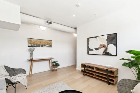 Photo of property in Quantum On Thorndon Quay, 6/163e Thorndon Quay, Pipitea, Wellington, 6011