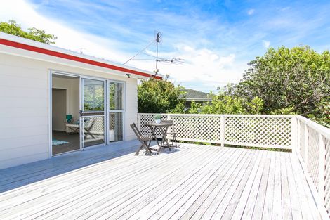 Photo of property in 30 Donovan Avenue, Massey, Auckland, 0614