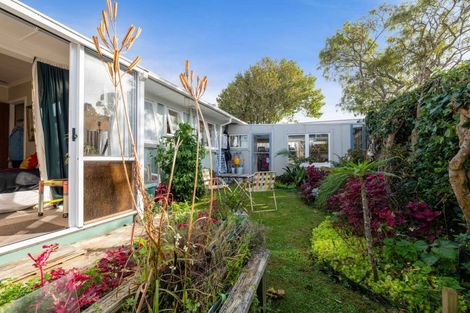 Photo of property in 8 Omata Road, Westown, New Plymouth, 4310