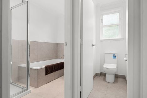 Photo of property in 56 Alfred Street, Fairfield, Hamilton, 3214