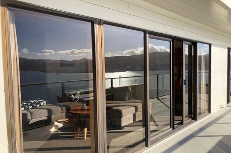 Photo of property in 8/9 Wilkinson Street, Oriental Bay, Wellington, 6011