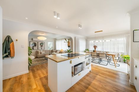 Photo of property in 4a Golders Road, Elderslea, Upper Hutt, 5018