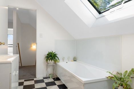 Photo of property in 33a Van Asch Street, Sumner, Christchurch, 8081