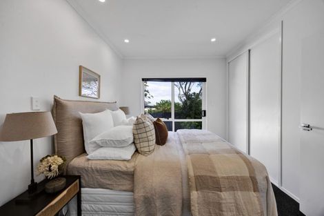 Photo of property in 308 Mangorei Road, Merrilands, New Plymouth, 4312