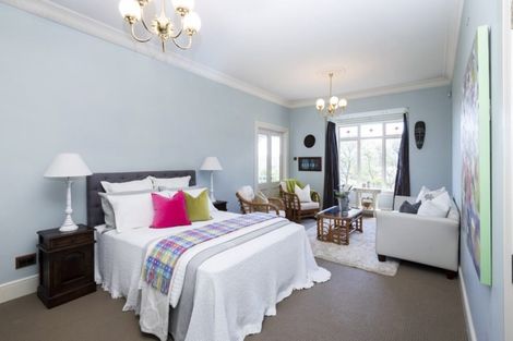 Photo of property in 6 Griggs Road, Whitford, Howick, 2571