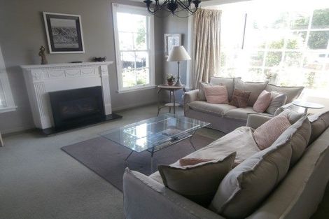 Photo of property in 165 Fendalton Road, Fendalton, Christchurch, 8052