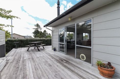 Photo of property in 19 Tawari Street, Inglewood, 4330