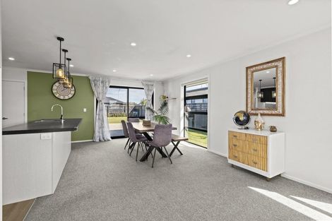 Photo of property in 5 Gallantry Lane, Halswell, Christchurch, 8025