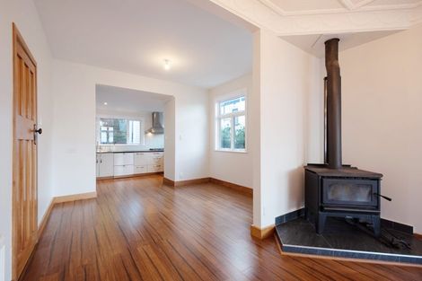 Photo of property in 141 Breaker Bay Road, Breaker Bay, Wellington, 6022