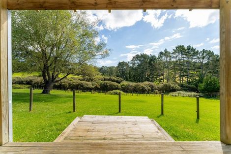 Photo of property in 104 Awa Road, Kumeu, 0891