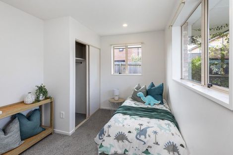 Photo of property in 1/12 Bevin Place, Bryndwr, Christchurch, 8053
