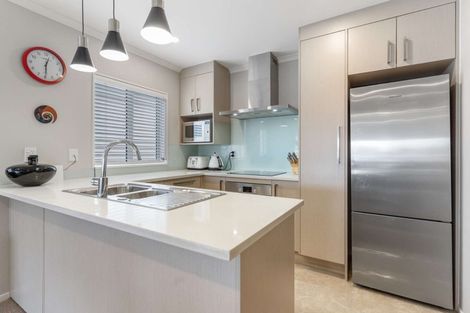 Photo of property in 51 Tribute Loop, Takanini, 2112