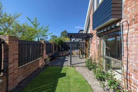 Photo of property in 64 Merivale Lane, Merivale, Christchurch, 8014