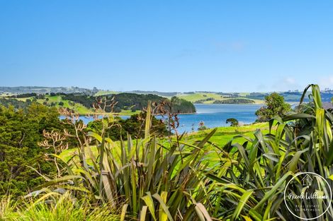 Photo of property in 297 Heatley Road, Whakapirau, Maungaturoto, 0583