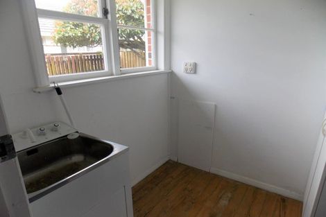 Photo of property in 1 Field Street, Silverstream, Upper Hutt, 5019
