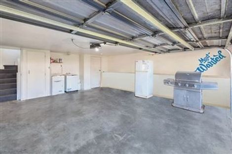 Photo of property in 11 Loughanure Place, Massey, Auckland, 0614