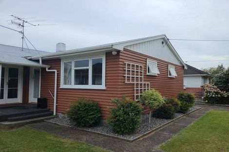 Photo of property in 8 Hall Grove, Ebdentown, Upper Hutt, 5018