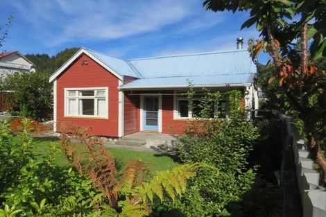 Photo of property in 39 Shiel Street, Reefton, 7830