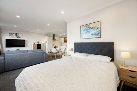 Photo of property in 1f/11 London Street, Hamilton Central, Hamilton, 3204
