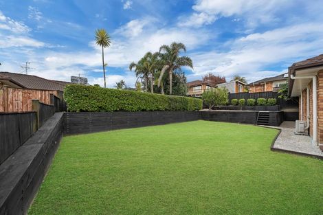 Photo of property in 10 Sapperton Drive, Henderson, Auckland, 0612