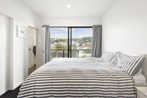 Photo of property in 74u3 Derwent Street, Island Bay, Wellington, 6023
