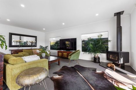 Photo of property in 298 Huatoki Street, Upper Vogeltown, New Plymouth, 4310