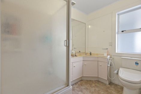 Photo of property in 10 Erris Street, Johnsonville, Wellington, 6037