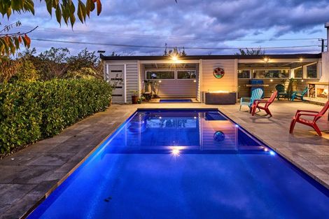 Photo of property in 140 School Road, Te Horo, Otaki, 5582