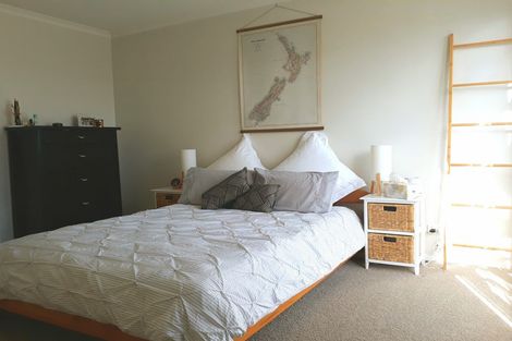 Photo of property in 27 Rangihina Road, Hobsonville, Auckland, 0616