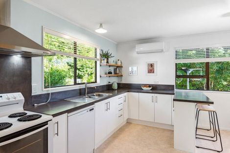 Photo of property in 9b Kanawa Street, Waikanae, 5036