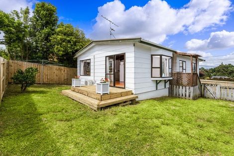 Photo of property in 1/65 Stanley Road, Glenfield, Auckland, 0629