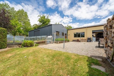 Photo of property in 32 Gladstone Road, Hadlow, Timaru, 7974