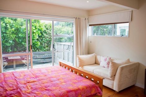 Photo of property in 19f3 Burnham Street, Seatoun, Wellington, 6022