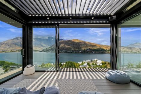 Photo of property in 1 Highlands Close, Queenstown, 9300
