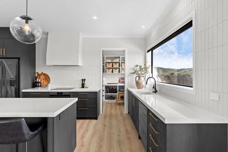 Photo of property in 29 Tuscany Way, Fitzherbert, 4410