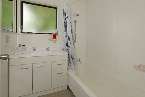 Photo of property in 2b Kintara Drive, Massey, Auckland, 0614