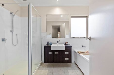 Photo of property in 27 Amaretto Avenue, Flat Bush, Auckland, 2019