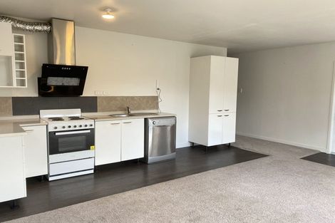 Photo of property in 43 Fitzwater Place, Henderson, Auckland, 0612