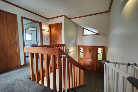 Photo of property in 32 Wrights Hill Road, Karori, Wellington, 6012