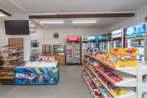 Photo of property in 32 Waimate Highway, Makikihi, Waimate, 7978